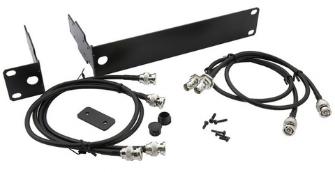 AKG RMU4X PRO комплект для установки в рэк приёмников радиосистем WMS420, WMS450, WMS470, включает антенные кабели
