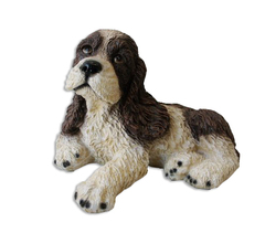 Собака Спаниель лежачий (полистоун)
