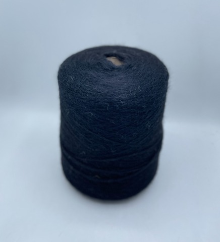 Filitali lab (пр.Италия), art-Puno petit , 350м/100гр, 56% Беби альпака, 10% Вспушенный меринос, 34% Полиамид, цвет- Черный,арт.36711