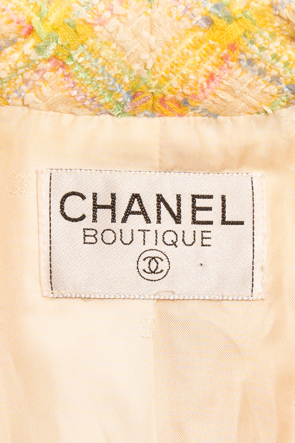 Стильный твидовый жакет в клетку от Chanel, 40 размер