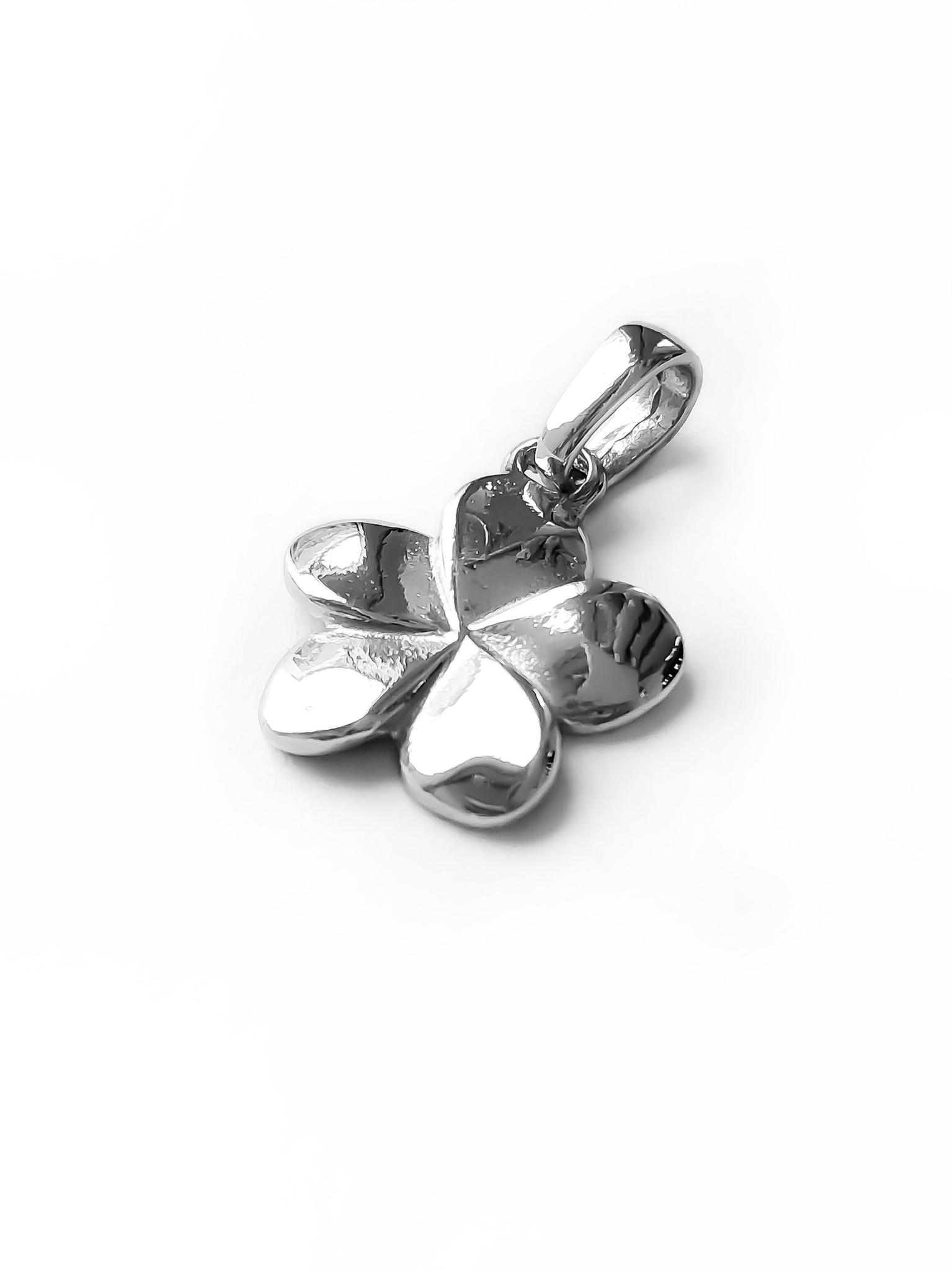 Серебряная подвеска-цветок 