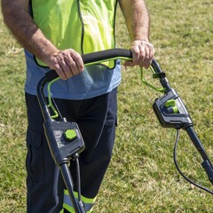 Газонокосилка Greenworks GC82LM51SP2K5 82V (51 см) самоходная аккумуляторная, с АКБ 5 А/ч и ЗУ