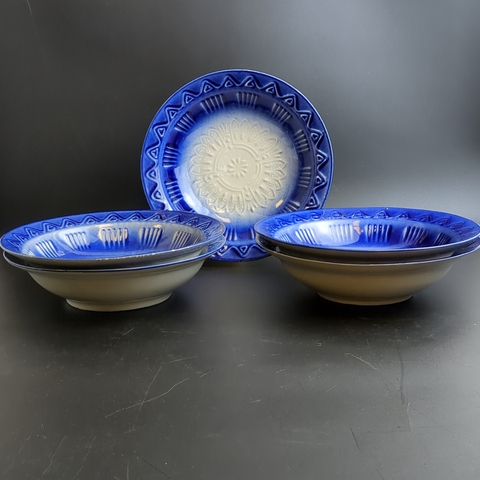 Тарелки суповые набор из 5 штук, рельефный орнамент, декор цветы, аэрография , Ленинградский завод "Стройфаянс", СССР 1972-1990 гг