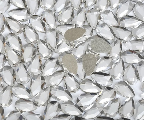 Стеклянные стразы  (5,5*8мм) 25шт, цвет бело-прозрачная