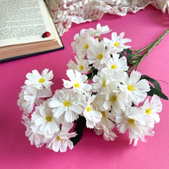 Ромашки полевые искусственные, ветка реалистичная, d цветочка - см, ветка 61 см.