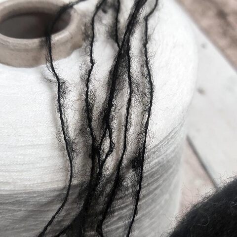 Вспушенный меринос-стрейч LINEAPIU FOX 750 черный