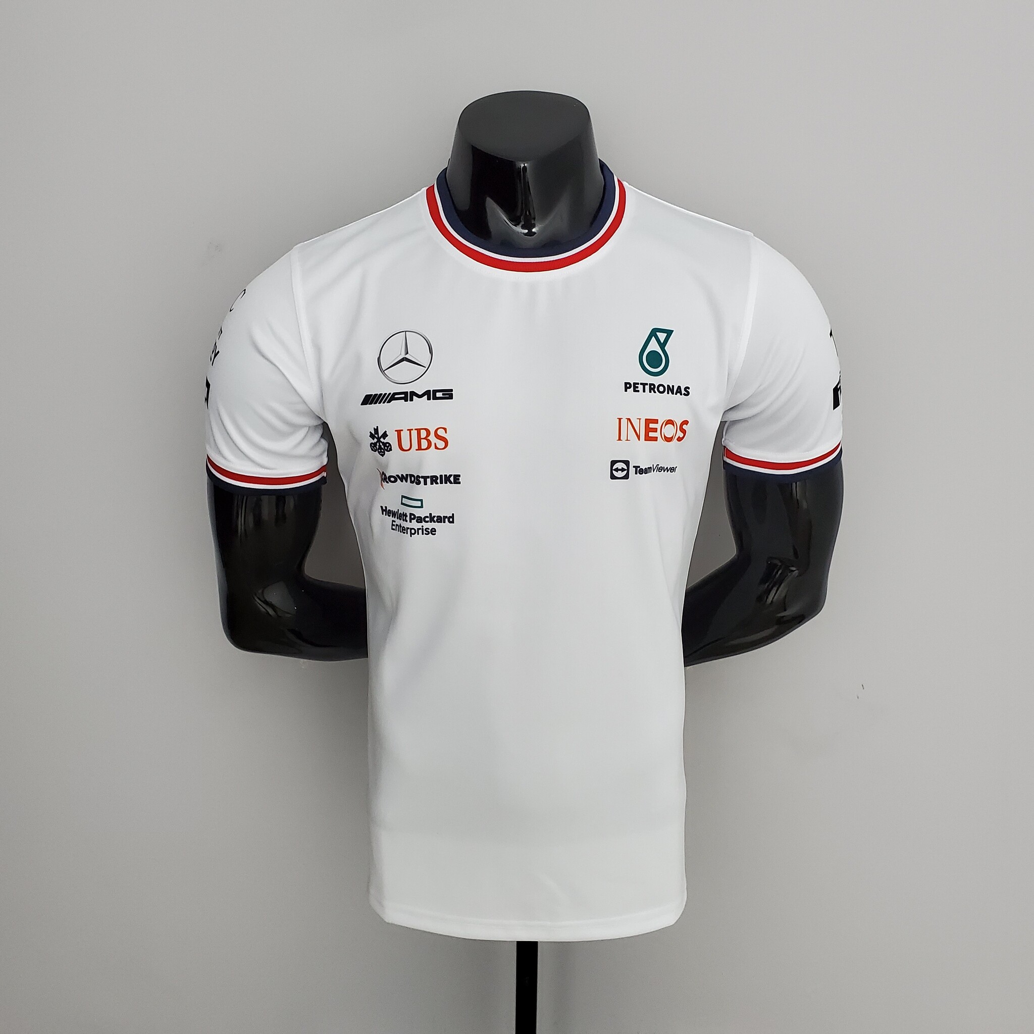 Petronas Mercedes Formula 1 одежда