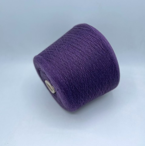 New Mill (пр.Италия),art- Velox 1450м/100гр,40% меринос, 10% кашемир, 25% вискоза, 25% полиамид. Цвет- Ежевика(558), арт.31204