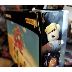 Роблокс Знаменитости Выставка Домашних Животных Набор из 3 Фигурок - НЕБОЛЬШОЕ ПОВРЕЖДЕНИЕ УПАКОВКИ!