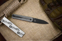 Складной нож Kizer Feist XL сталь 154CM BlackWash рукоять Микарта