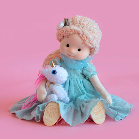 Кукла Аврора с единорогом Пудингом Minimalini (Минималини)