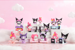 Случайная фигурка POP MART Sanrio characters Sweet Best Series