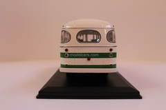 PAZ-672 white-green Classicbus 1:43