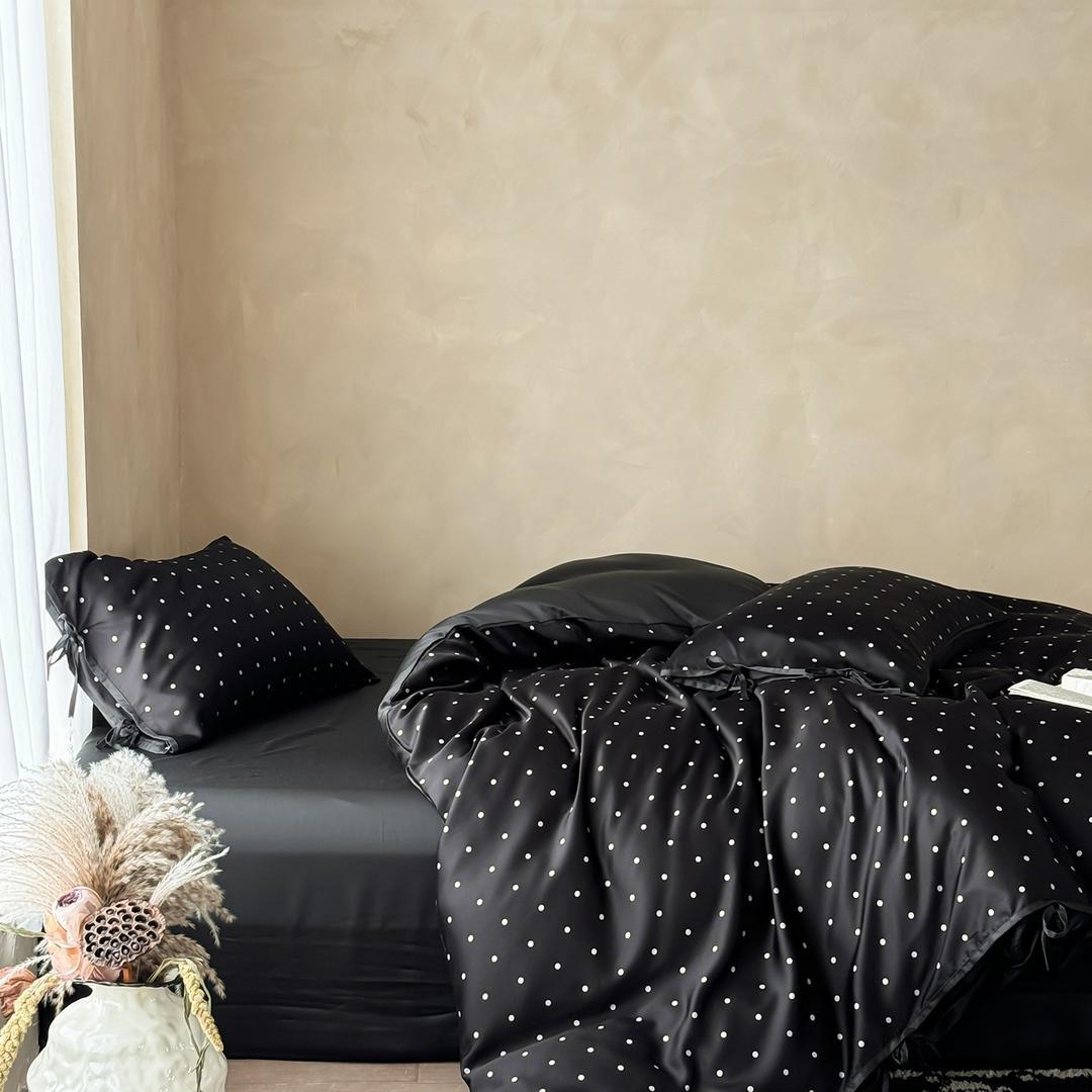 Комплект постельное Тенсель Черный горошек