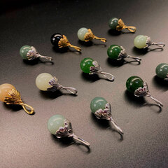 Кулон с медовым нефритом "Лист Гинкго".