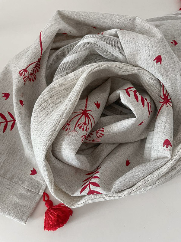 Шарф льняной комби. со штампами и кисточками 