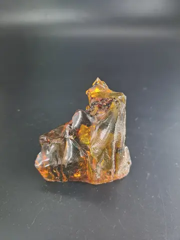 Копал молодой янтарь коллекционный 75 гр