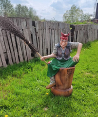 Фигурка Баба Яга (полистоун)