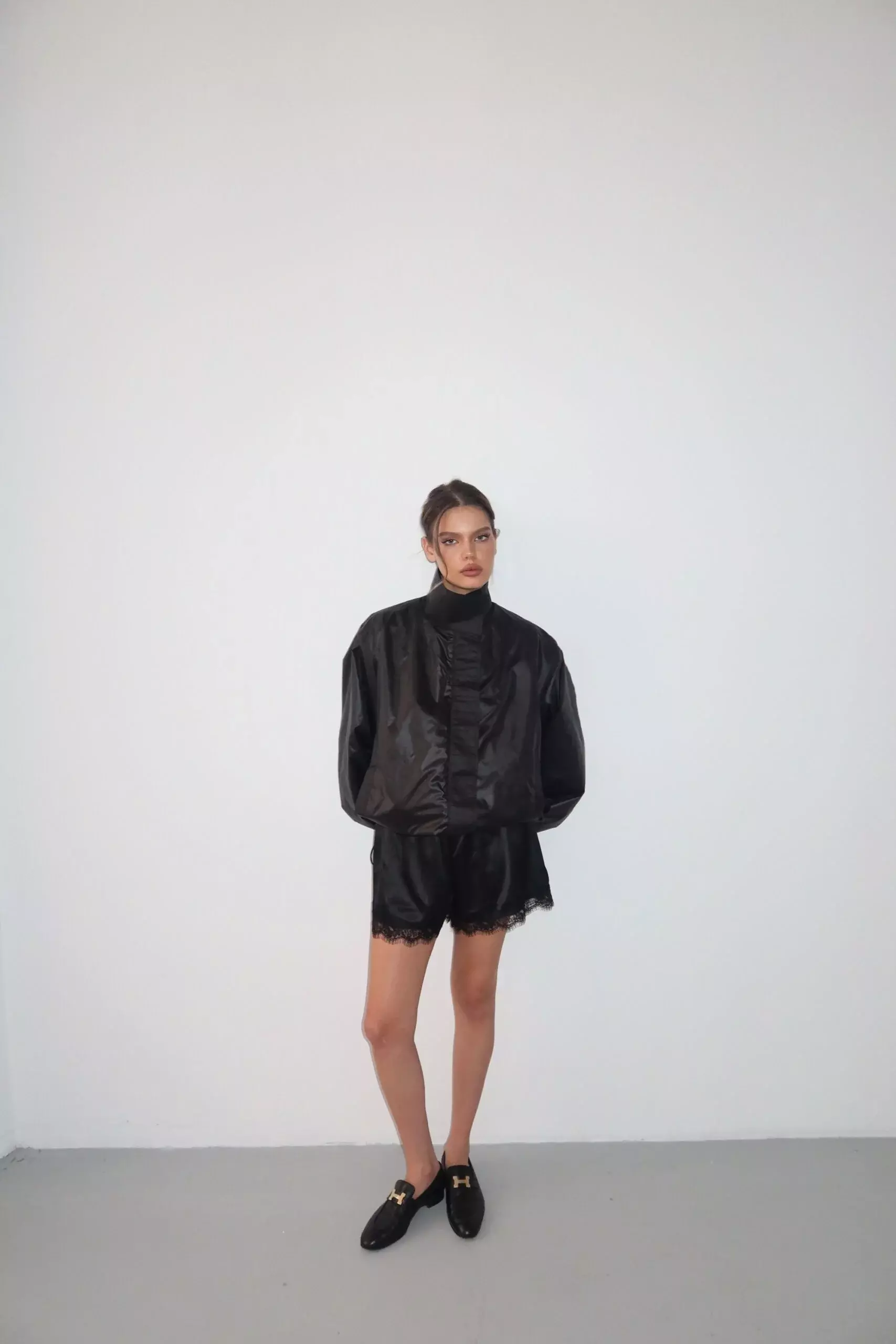 Шорты с кружевом, Черный