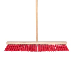 Щетка тротуарная деревянная 600х65мм в сборе с черенком 1200мм, резьбовое соед. (Россия) 60-2-006