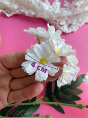 Ромашки полевые искусственные, ветка реалистичная, d цветочка - см, ветка 61 см.