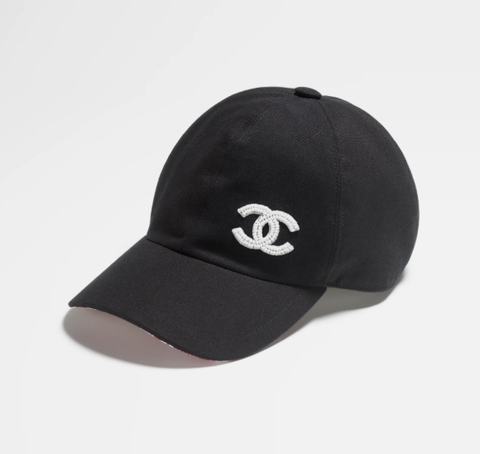 Бейсболка Chanel , черный