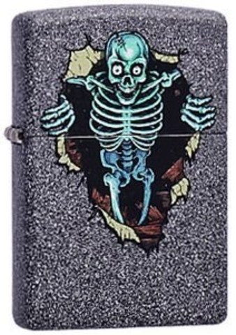 Зажигалка Zippo с покрытием Iron Stone, латунь/сталь, серая, 36х12х56 мм (211 Skull wall) | Wenger-Victorinox.Ru