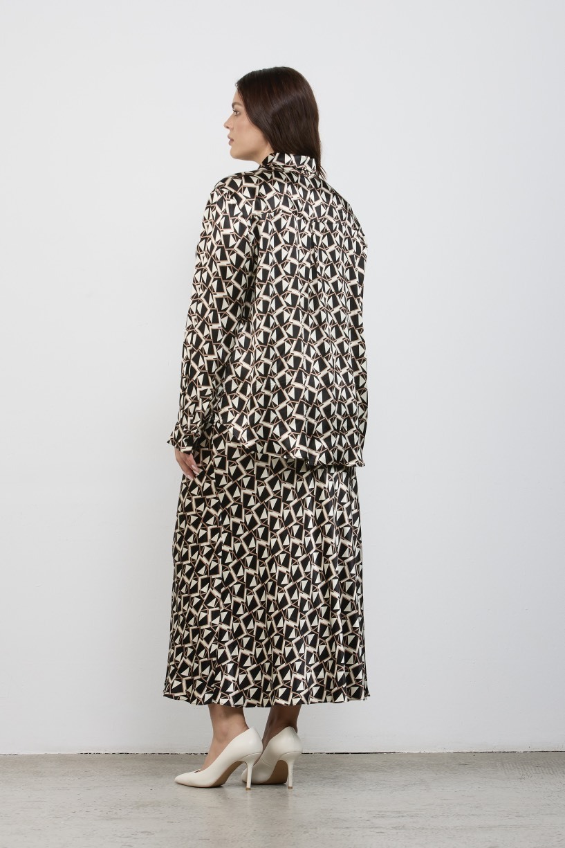 Блузка из вискозы, геометричный принт, коричневый