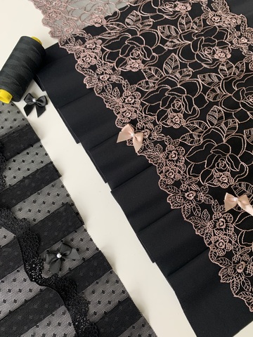 Вышивка на сетке чёрная/сер.пион 20 см