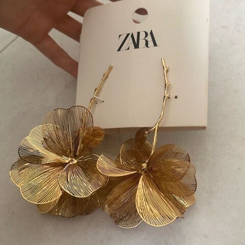 Серьги ZARA длинные с подвесками ЦВЕТЫ