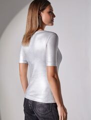 Футболка облегающая из хлопка в рубчик с U вырезом и матовым покрытием металлик  D49.120 (129287)