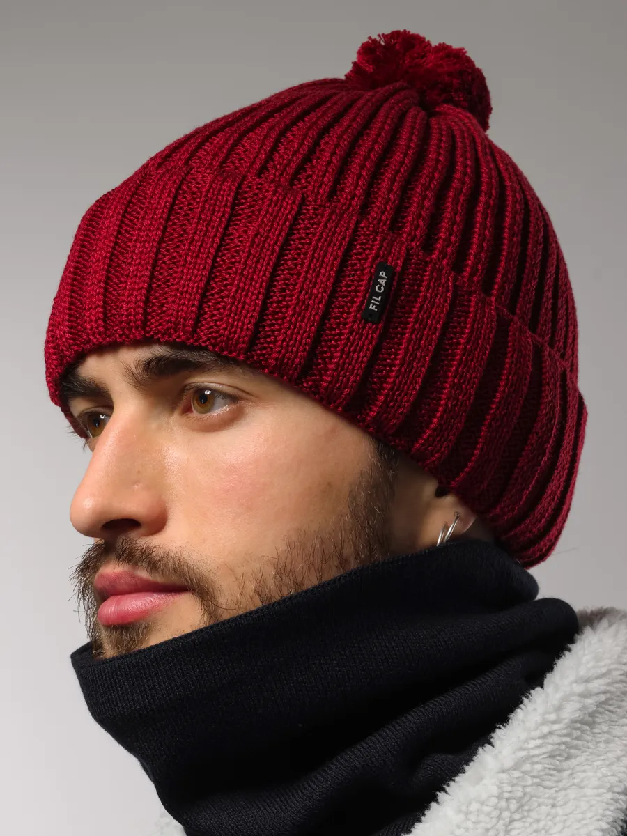 Шапка зимняя с помпоном осенняя