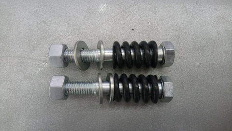 БОЛТ РЕЗОНАТОРА (ГЛУШИТЕЛЯ) С ПРУЖИНОЙ ОКА (универс назн)