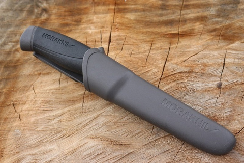 Нож Morakniv Companion стальной, лезвие: 104 mm, черный (13165)