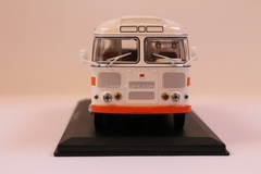 PAZ-672 white-red Classicbus 1:43