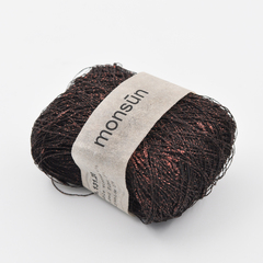 09 / горький шоколад с розовым отливом