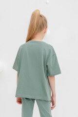 фуфайка  для девочки  КР 302168-1/полынь