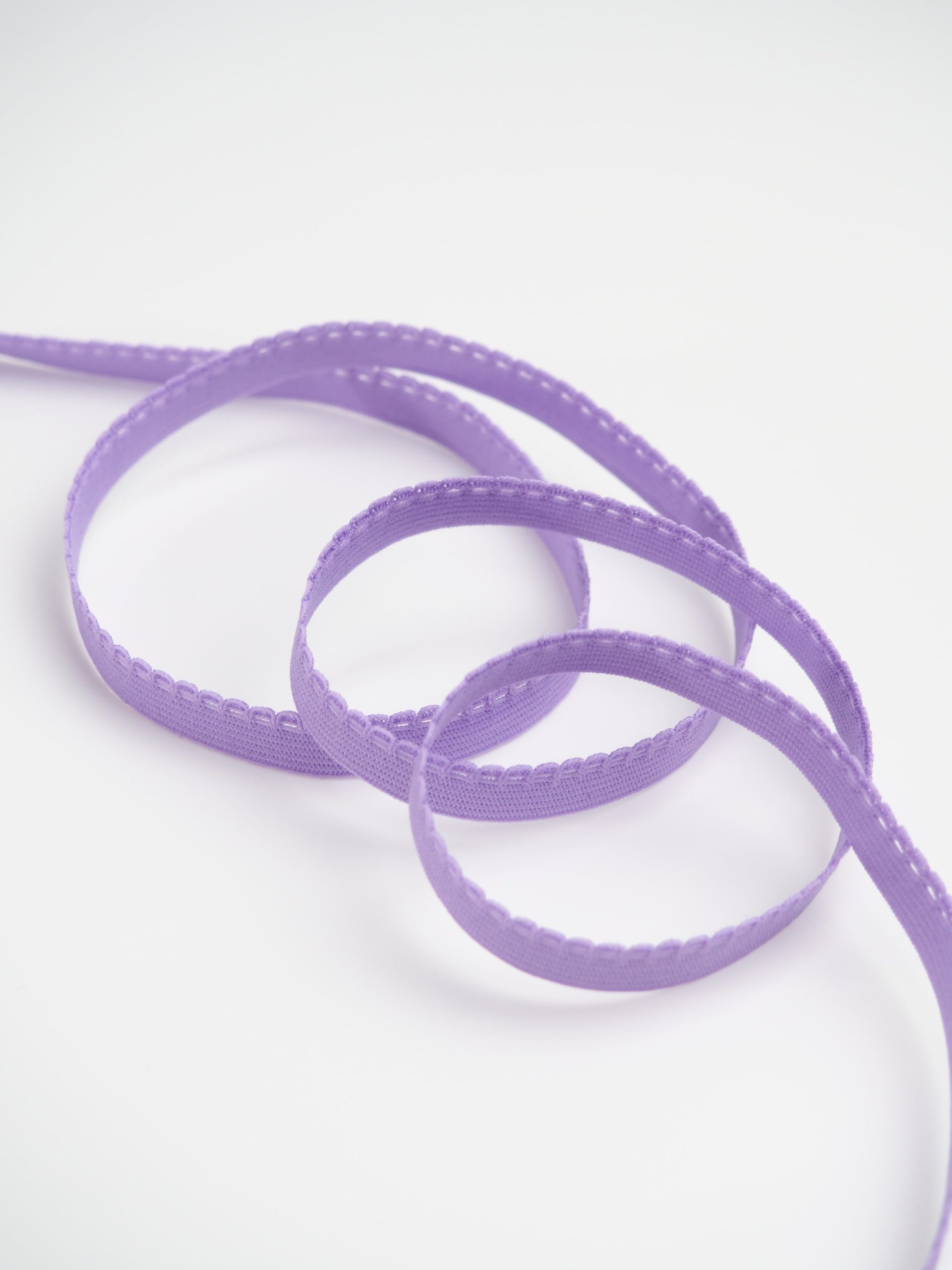 Резинка бельевая яркая лаванда ажурная ширина 9 мм (с учетом фестона)
