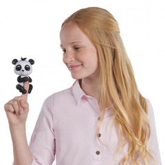 Fingerlings Интерактивная ручная Панда 