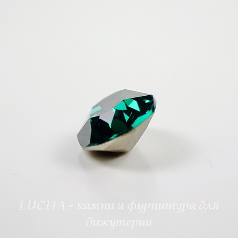 4120 Ювелирные стразы Сваровски Emerald (14х10 мм)