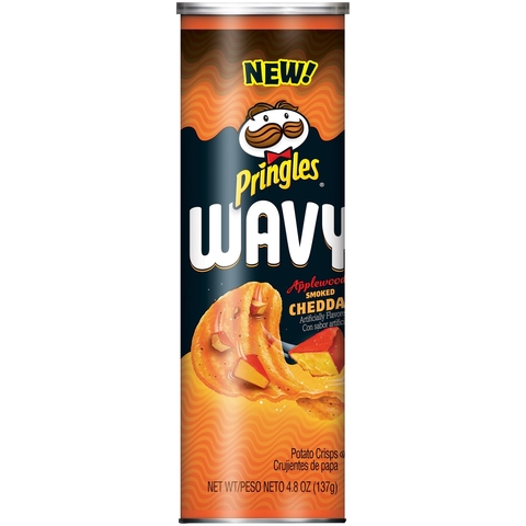 Чипсы Pringles Wavy Smoked cheddar Принглс рифлёные копчёный чеддер 130 гр