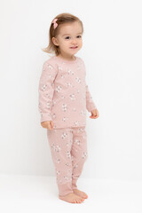 пижама  для девочки  К 1561/дымчатая роза,ромашковое поле