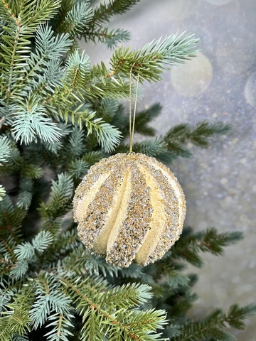 Шар резной с бисером 13см ChristmasDeLuxe premium collection бежево-золотой
