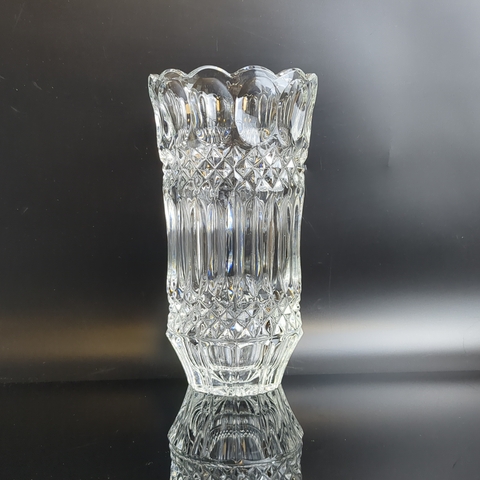 Ваза для цветов изящная хрустальная, алмазные грани, резной орнамент, шикарный дизайн, винтаж СССР 1970-1990 гг