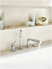 Смеситель для ванны GROHE Essence на 4 отверстия с душевым гарнитуром и изливом (на бортик ванны), хром (19578001)