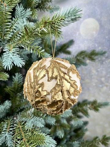 Шар 13см ChristmasDeLuxe premium collection бежевый/золотой