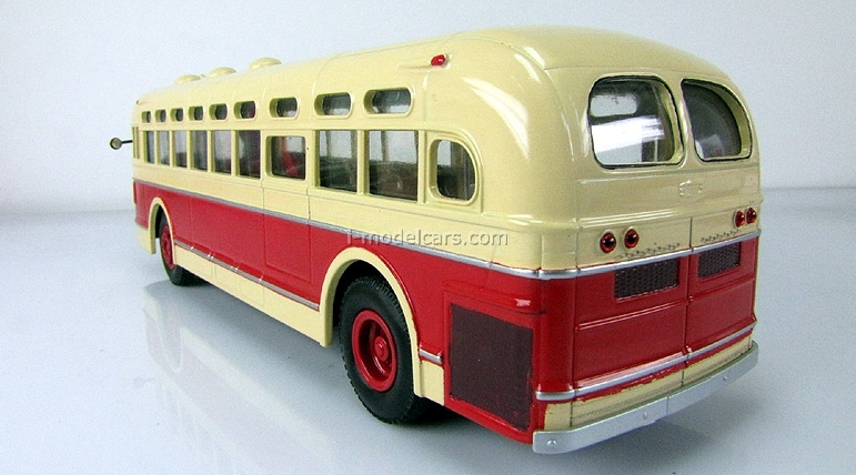 IXO 1/43 – ZIS 154 Bus URSS 1946 – Autobus Du Monde N°35 – Occasion Blister Endommagé