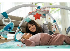 Tiny Love Интерактивный развивающий коврик Океан с мобилем (свет, звук) (3333120701)