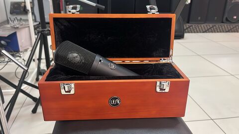 WARM AUDIO WA-87 R2B студийный конденсаторный микрофон с широкой мембраной, цвет черный
