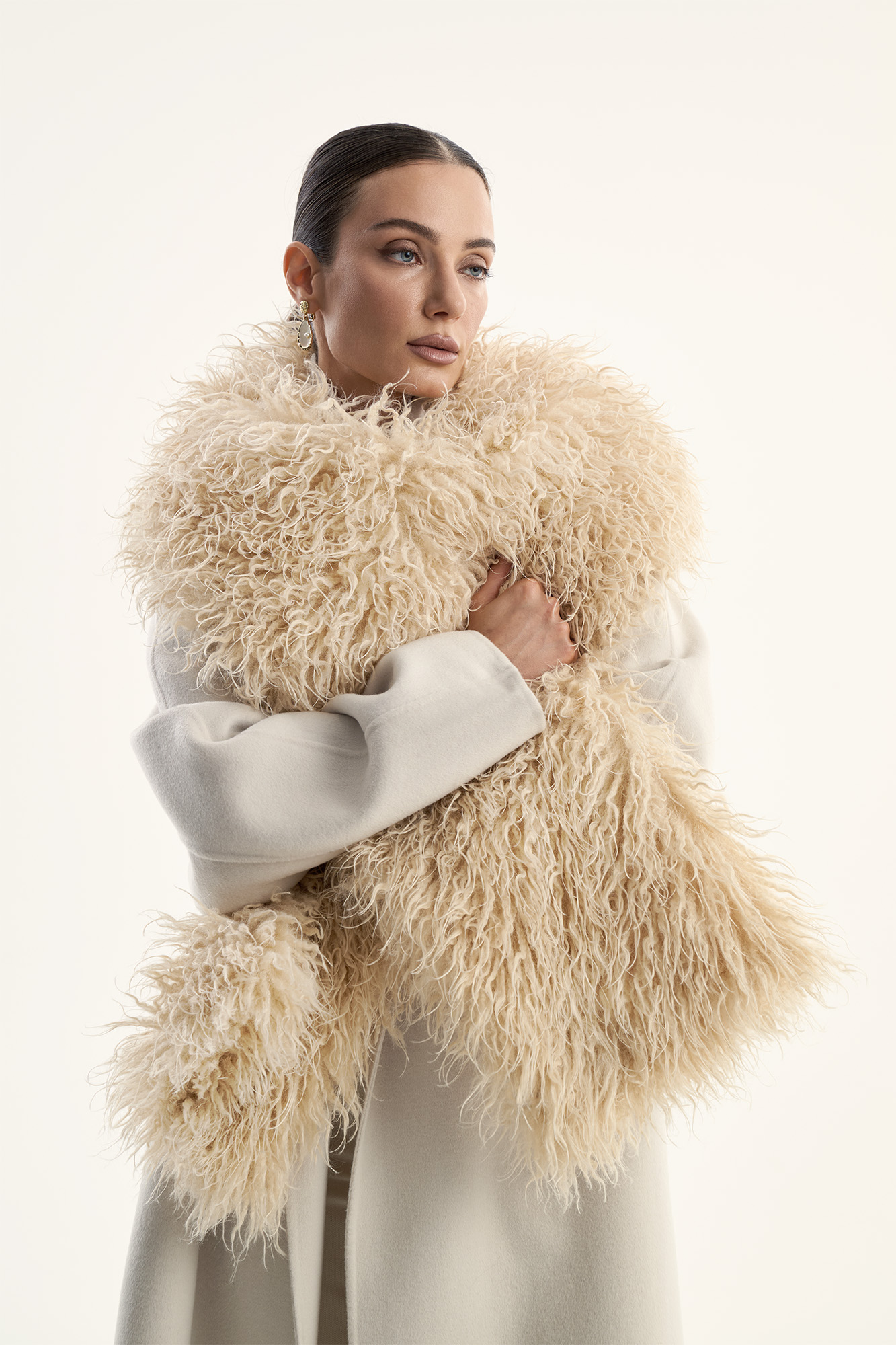 Шарф меховое боа беж